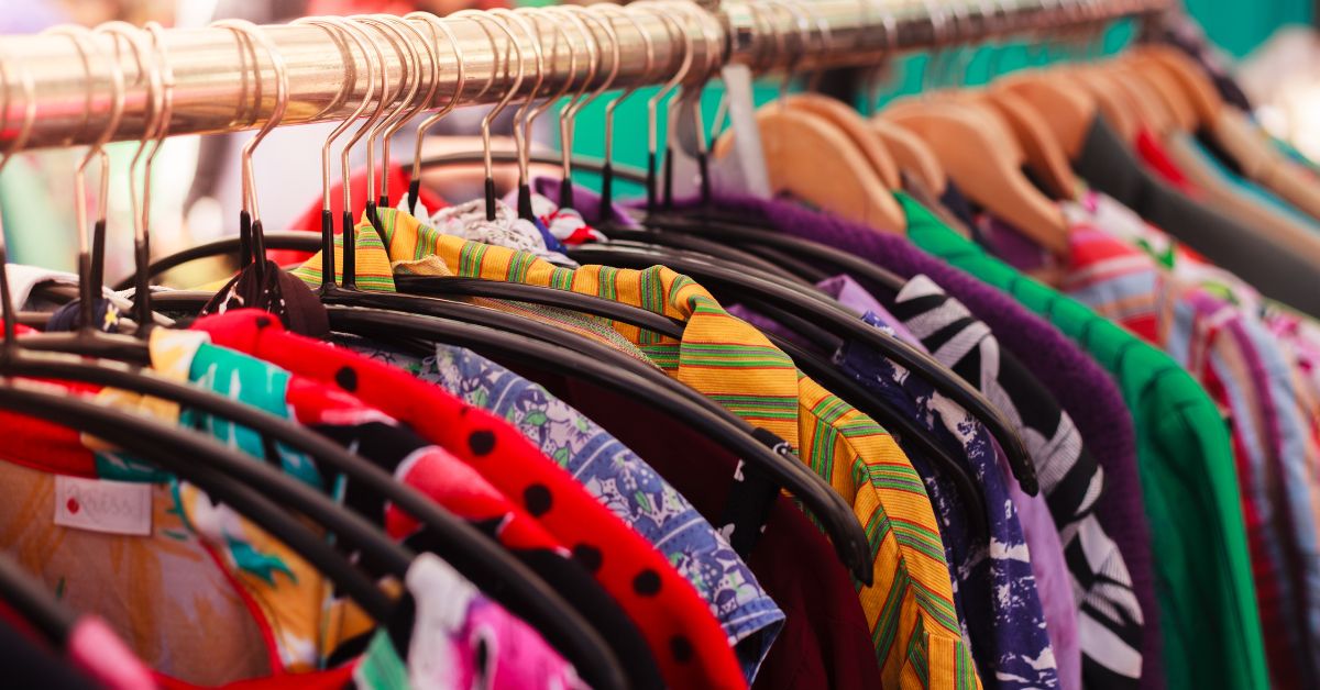 what-are-the-primary-benefits-of-wholesale-clothes